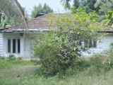 Land for sale with an old house in kegalle Town